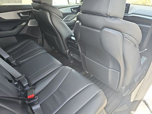 New 2026 Acura MDX w/Technology Package FWD image 11