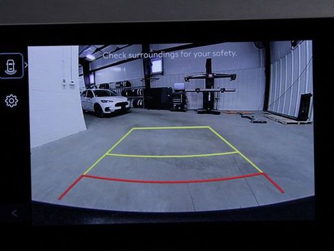 Used 2025 Hyundai Santa Cruz SEL image 32