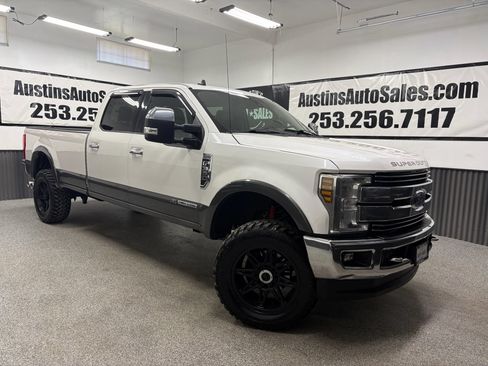 Used 2019 Ford F350 Lariat w/ Lariat Ultimate Package AWD/4WD image 1