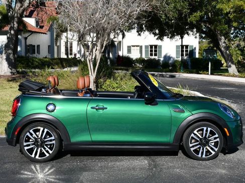 Used 2023 MINI Cooper S w/ Signature Upholstery Package image 7