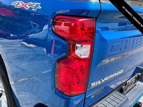 Used 2023 Chevrolet Silverado 1500 Custom AWD/4WD image 23