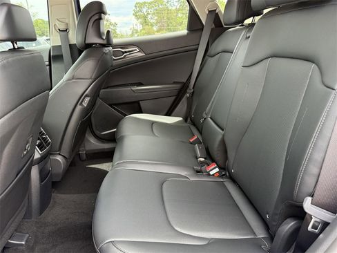 New 2026 Kia Sportage EX image 19
