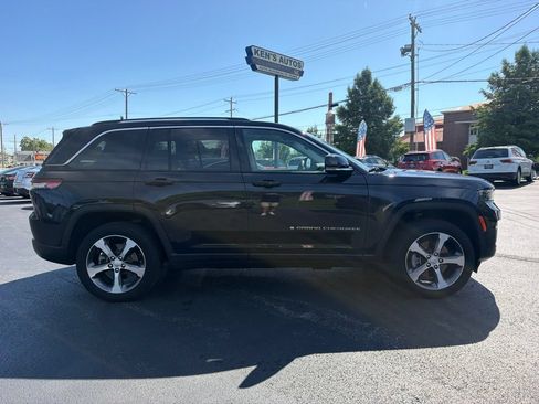 Used 2023 Jeep Grand Cherokee 4WD 4xe image 4