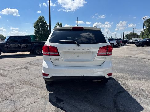 Used 2015 Dodge Journey SXT w/ Flexible Seating Group FWD image 4