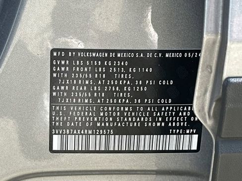 Used 2024 Volkswagen Tiguan Wolfsburg Edition image 38