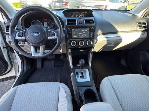 Used 2017 Subaru Forester 2.5i Premium image 17