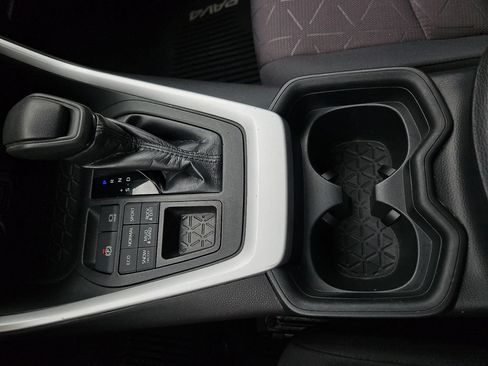 Used 2020 Toyota RAV4 XLE w/ All Weather Liner Package AWD/4WD image 25