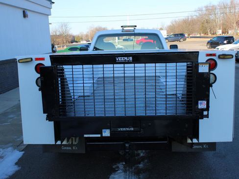 Used 2009 Ford F350 XL image 5