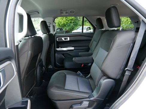 Certified 2023 Ford Explorer XLT AWD/4WD image 11