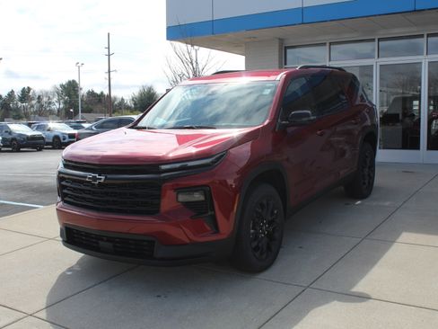New 2026 Chevrolet Traverse LT image 7