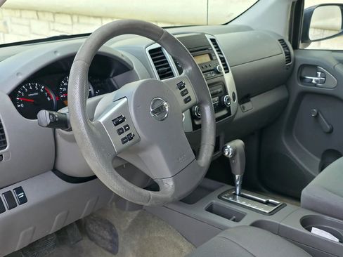 Used 2016 Nissan Frontier S image 10