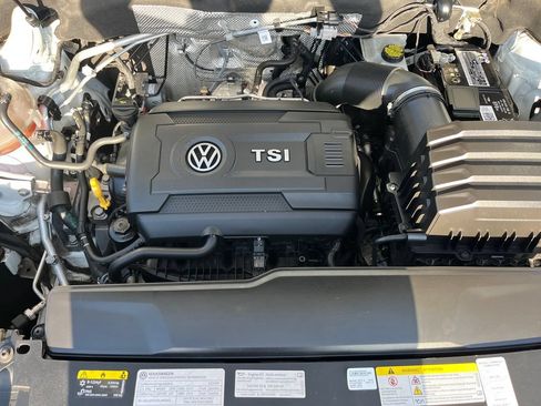 Used 2023 Volkswagen Atlas Cross Sport SE FWD image 22