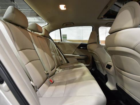 Used 2014 Honda Accord EX-L image 42