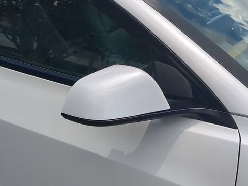 Used 2023 Tesla Model 3 Standard Range RWD image 12