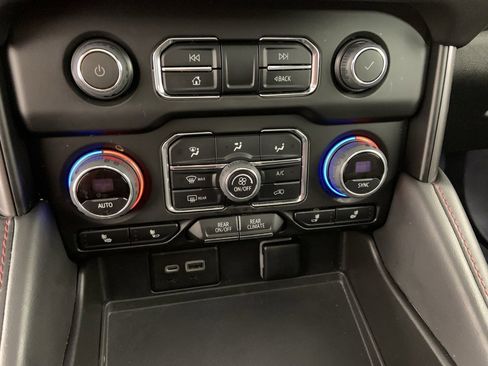 Used 2023 Chevrolet Tahoe RST image 31