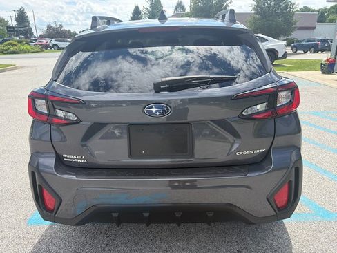 Used 2024 Subaru Crosstrek 2.0i Premium AWD/4WD image 5