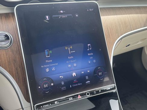 Used 2023 Mercedes-Benz C 300 4MATIC Sedan image 16