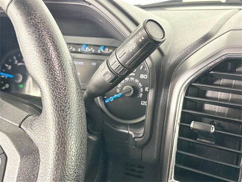 Used 2016 Ford F150 XLT w/ Equipment Group 302A Luxury image 17