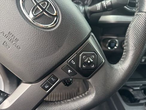 Used 2021 Toyota Tacoma TRD Sport image 20