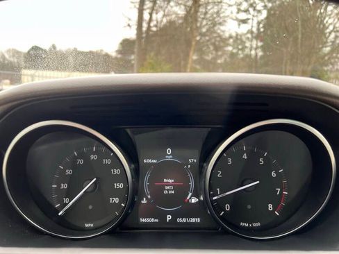 Used 2016 Land Rover Range Rover Sport HSE image 16