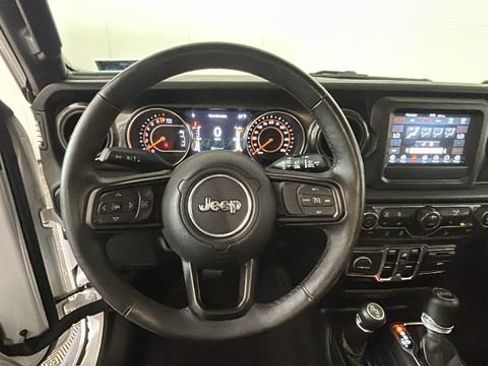 Used 2019 Jeep Wrangler Unlimited Sport AWD/4WD image 12
