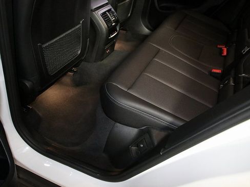 Used 2024 BMW X3 xDrive30i image 28