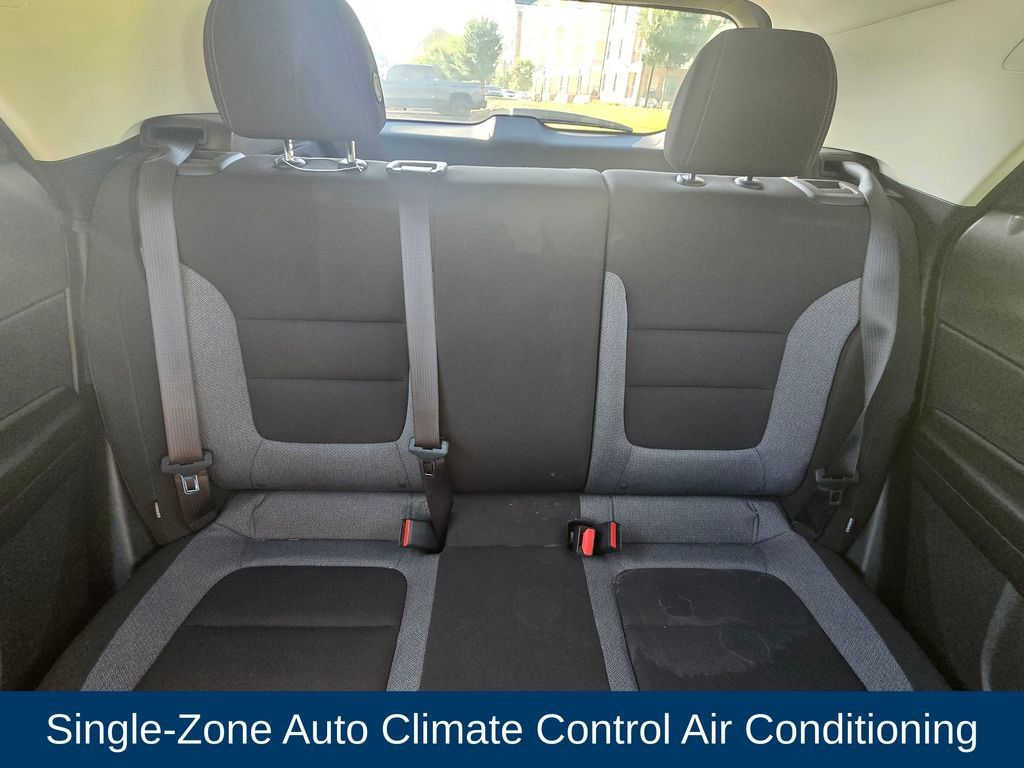 Used 2023 Chevrolet TrailBlazer LT w/ Convenience Package FWD image 10