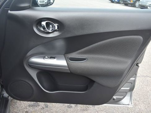 Used 2012 Nissan Juke SV image 39