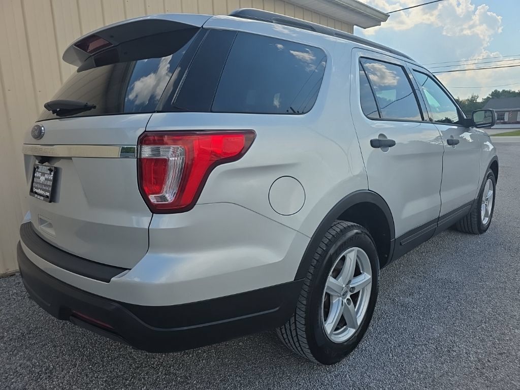 Used 2019 Ford Explorer FWD image 5