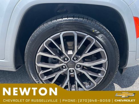 Used 2022 Jeep Grand Cherokee L Summit AWD/4WD image 52