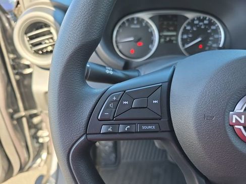 Used 2025 Nissan Kicks Play S image 16