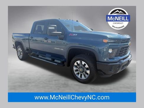 New 2026 Chevrolet Silverado 2500 Custom w/ Custom Value Package AWD/4WD image 1
