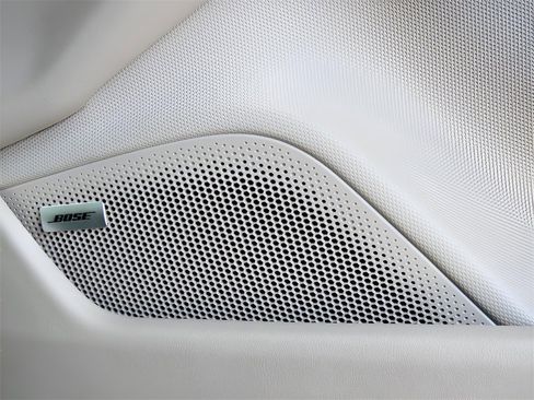 New 2025 Porsche Taycan image 15