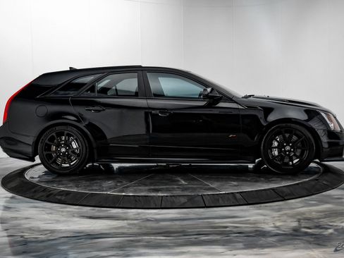 Used 2013 Cadillac CTS V image 17