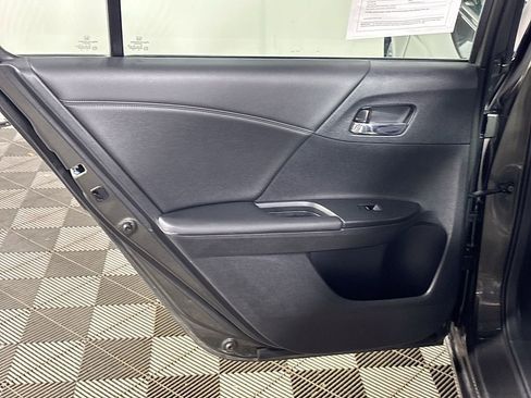 Used 2015 Honda Accord EX image 19