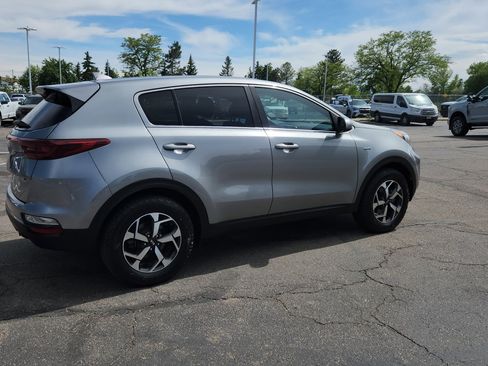 Used 2020 Kia Sportage LX AWD/4WD image 12