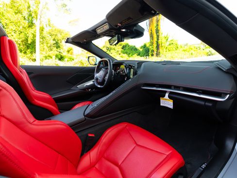 Used 2025 Chevrolet Corvette Z06 RWD image 72