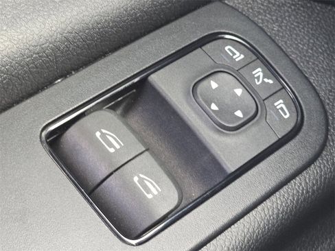 Used 2024 Mercedes-Benz Sprinter 144 Cargo image 29