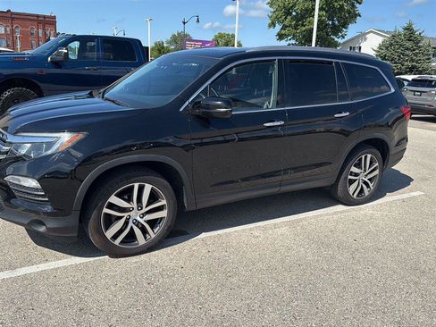 Used 2016 Honda Pilot Touring image 21