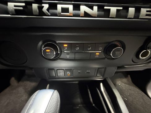 New 2026 Nissan Frontier SV image 12