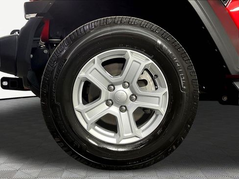 Used 2021 Jeep Wrangler Unlimited Sport AWD/4WD image 32