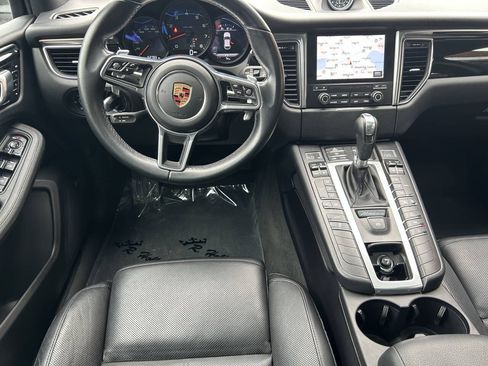 Used 2018 Porsche Macan AWD/4WD image 20