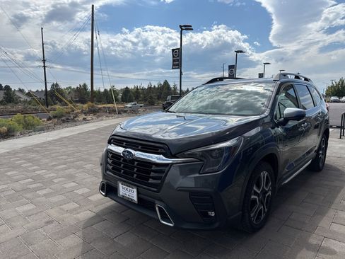 Used 2023 Subaru Ascent Touring image 2