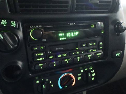 Used 2000 Ford Ranger XLT AWD/4WD image 13