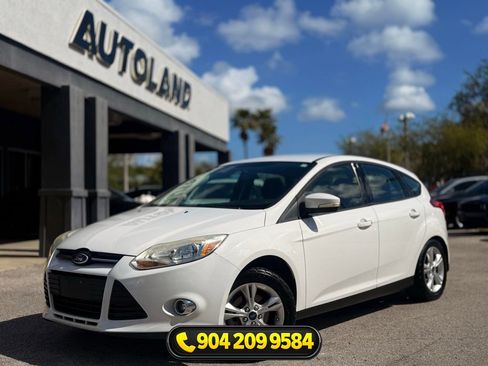 Used 2013 Ford Focus SE FWD image 1