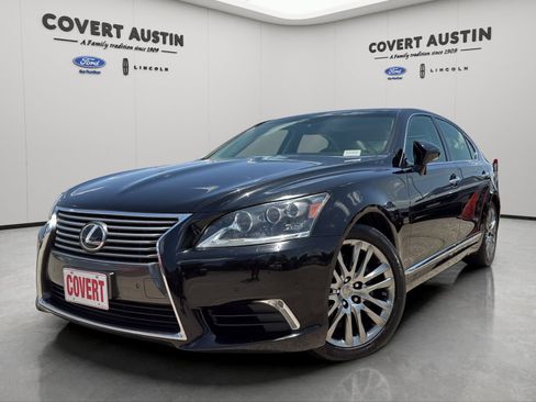 Used 2013 Lexus LS 460 L w/ Preferred Accessory Package RWD image 2