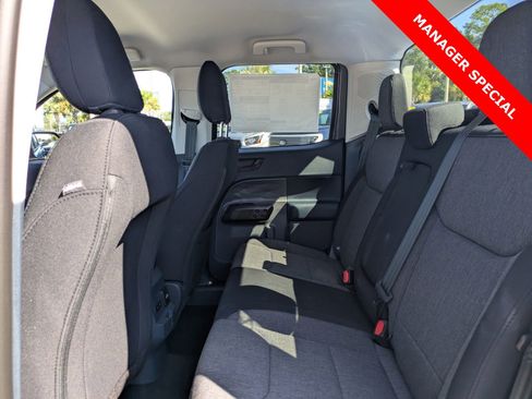 New 2025 Ford Maverick XLT w/ XLT Luxury Package image 13