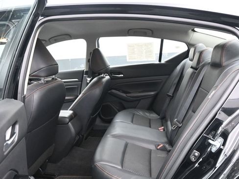 Used 2024 Nissan Altima 2.5 SR image 35