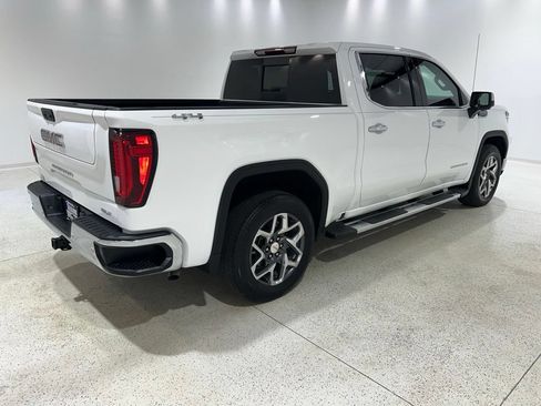 Used 2025 GMC Sierra 1500 SLT w/ SLT Premium Plus Package AWD/4WD image 5