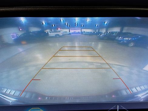 Used 2018 Chevrolet Colorado Z71 image 18